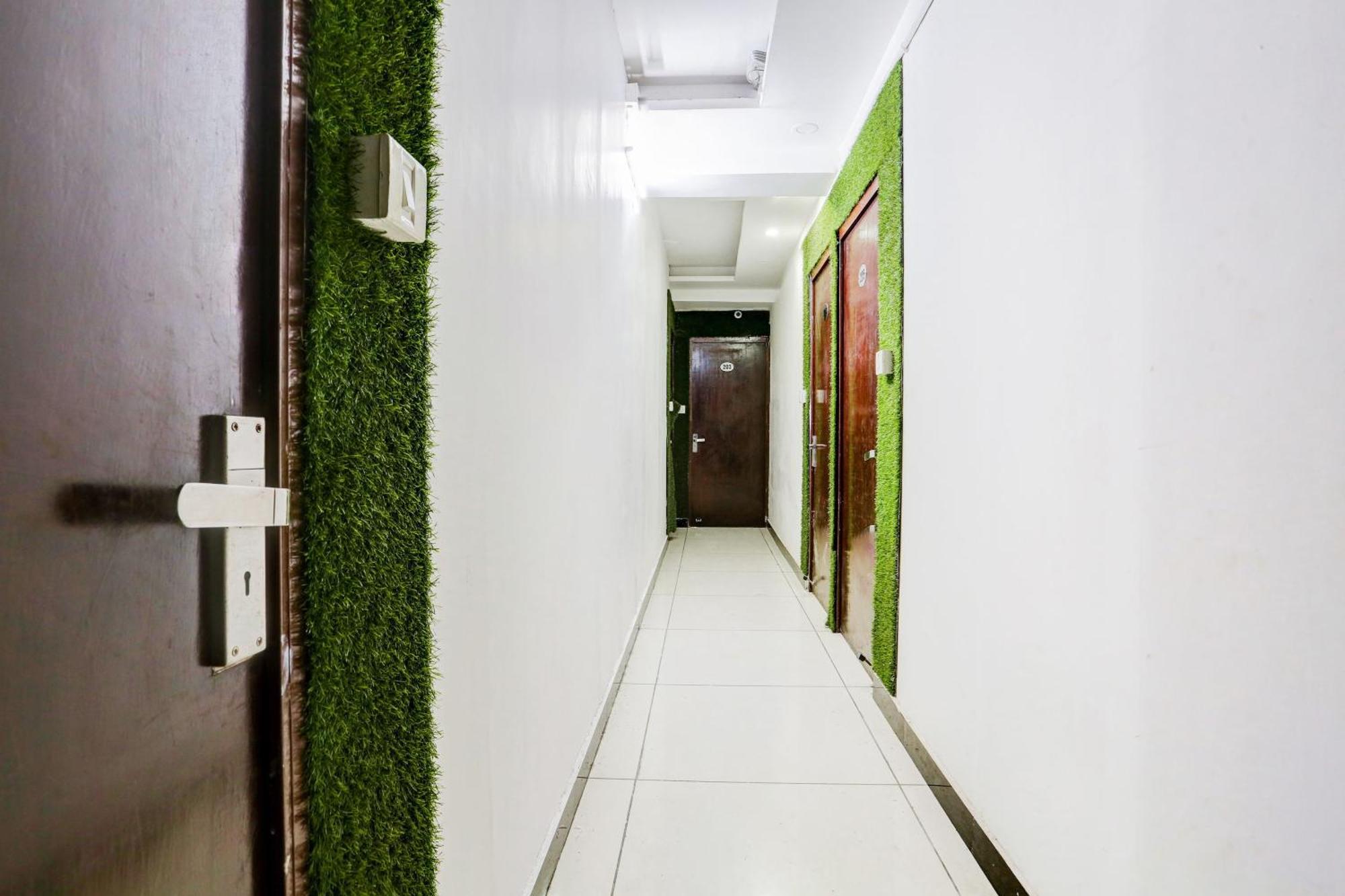 Hotel Rk Plaza Neu-Delhi Exterior foto